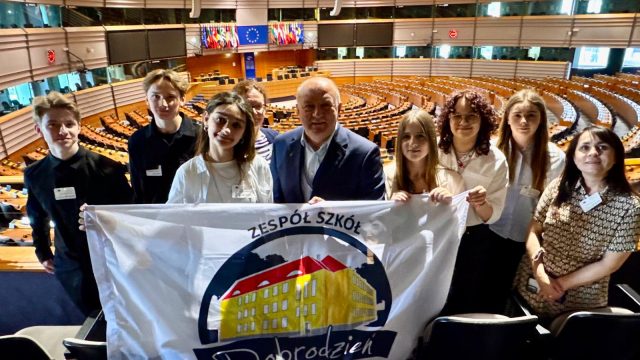 Laureaci Euroquizu w Brukseli