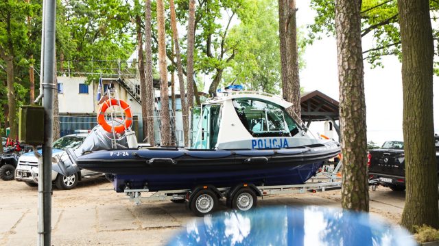 Łódź patrolowa dla policji