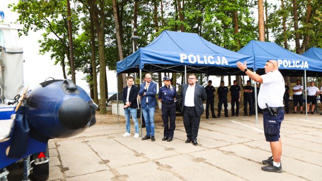 Łódź patrolowa dla policji