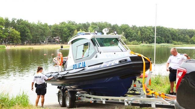Łódź patrolowa dla policji