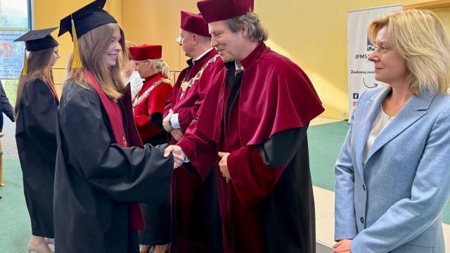 Absolwenci - lekarze