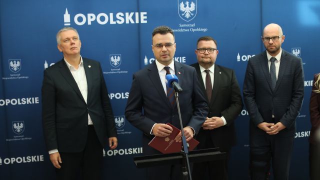 Podpisanie umowy w CMJW