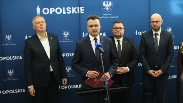 Podpisanie umowy w CMJW