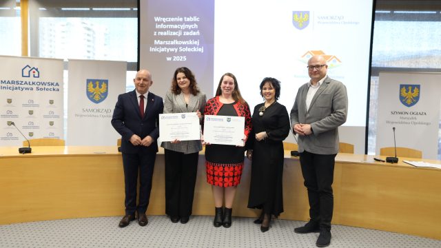 Wręczenie tablic MIS