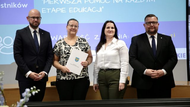 wręczenie umów EBO