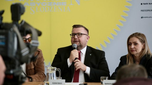 Konferencja prasowa przed konfrontacjami