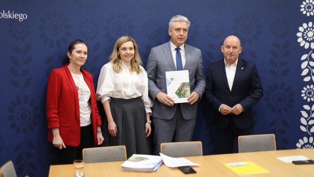 Kolejne umowy LEADERA