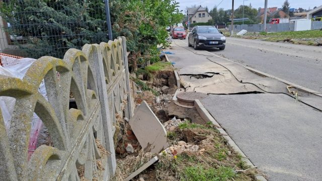 Umowa na odbudowę drogi w Branicach