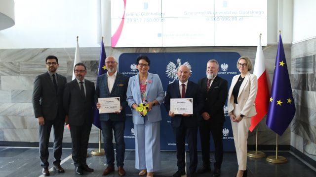 Promesa na odbudowę drogi w Racławicach