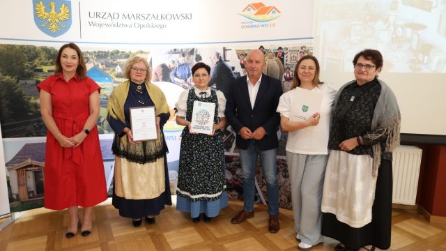 Sieć izb tradycji