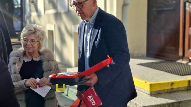Przekazanie busa w Oleśnie